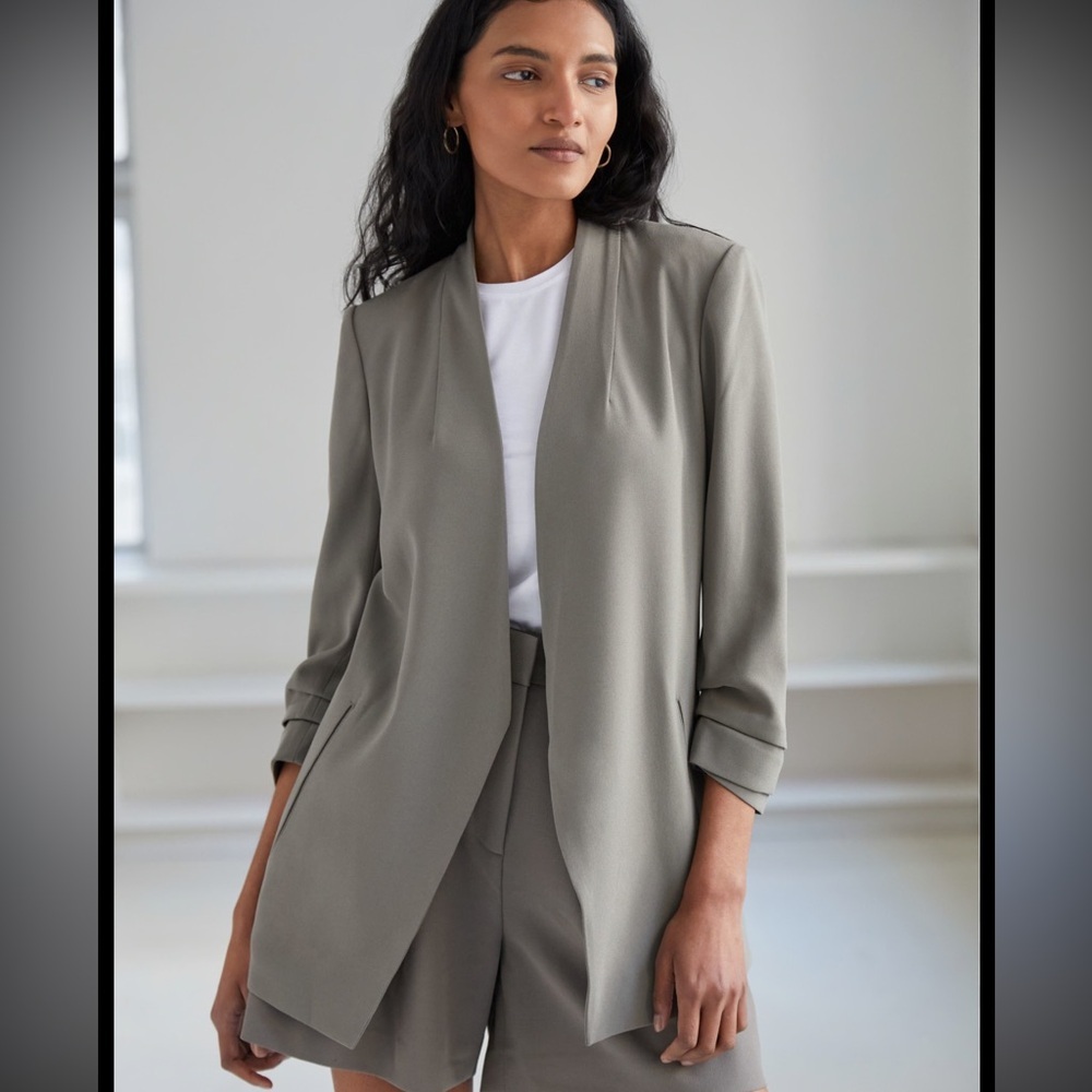 Babaton Wilfred Aritzia Elegant Gray Open Front power hip Blazer with pockets S